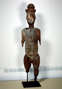 男性像、ウルホボ（木）